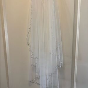 Elegant White Veil with Silver, Pearl, and Crystal Accents 33” long